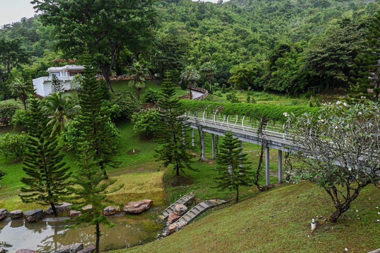 Swiss Valley Hip Resort Suan Phueng Zewnętrze zdjęcie