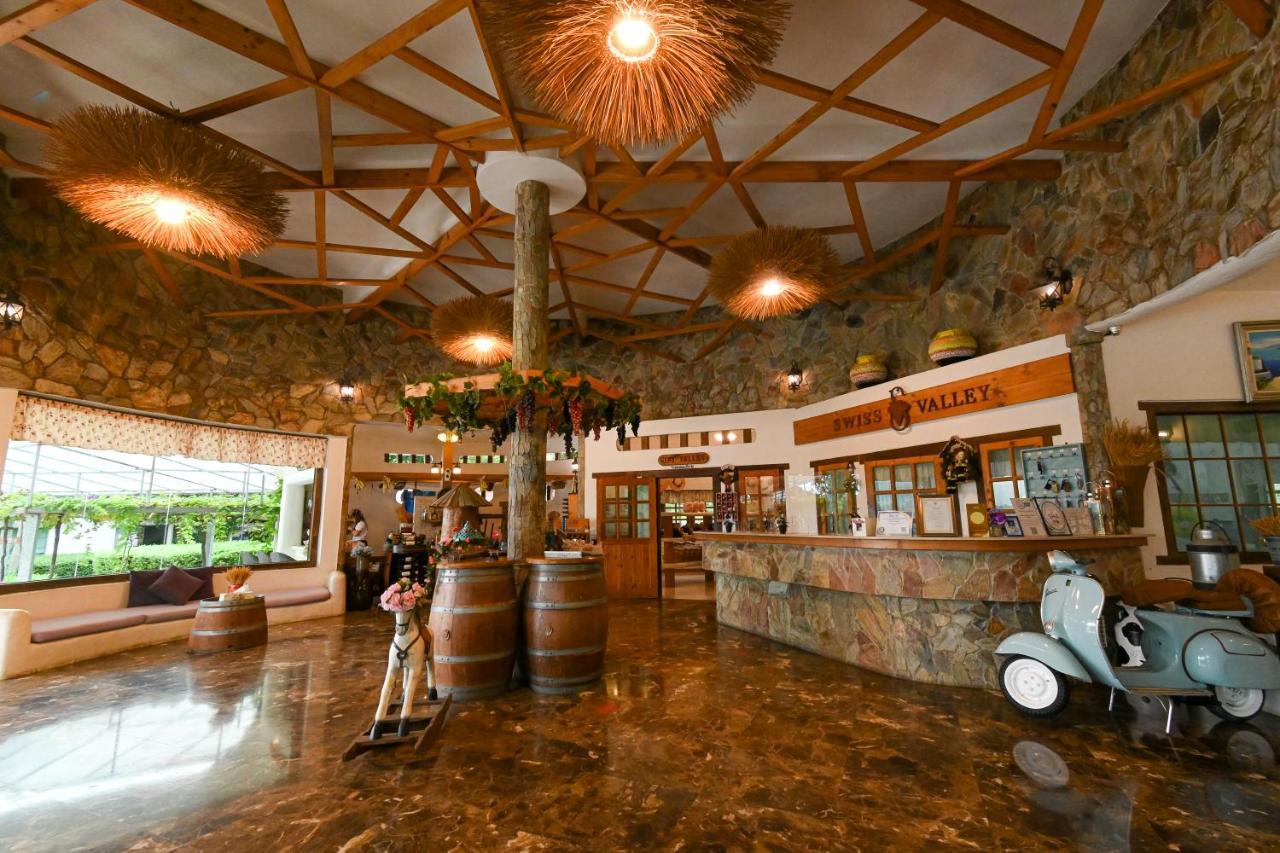 Swiss Valley Hip Resort Suan Phueng Zewnętrze zdjęcie