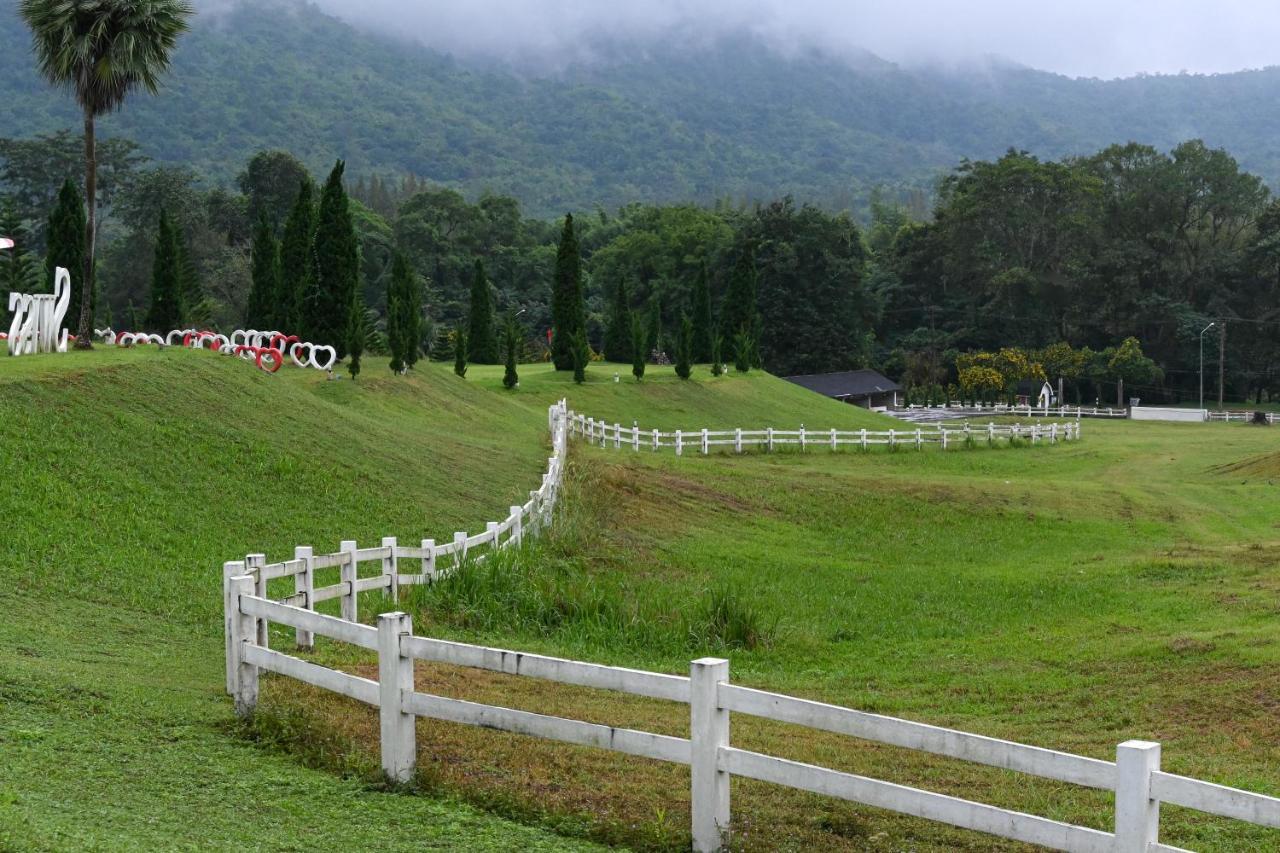 Swiss Valley Hip Resort Suan Phueng Zewnętrze zdjęcie